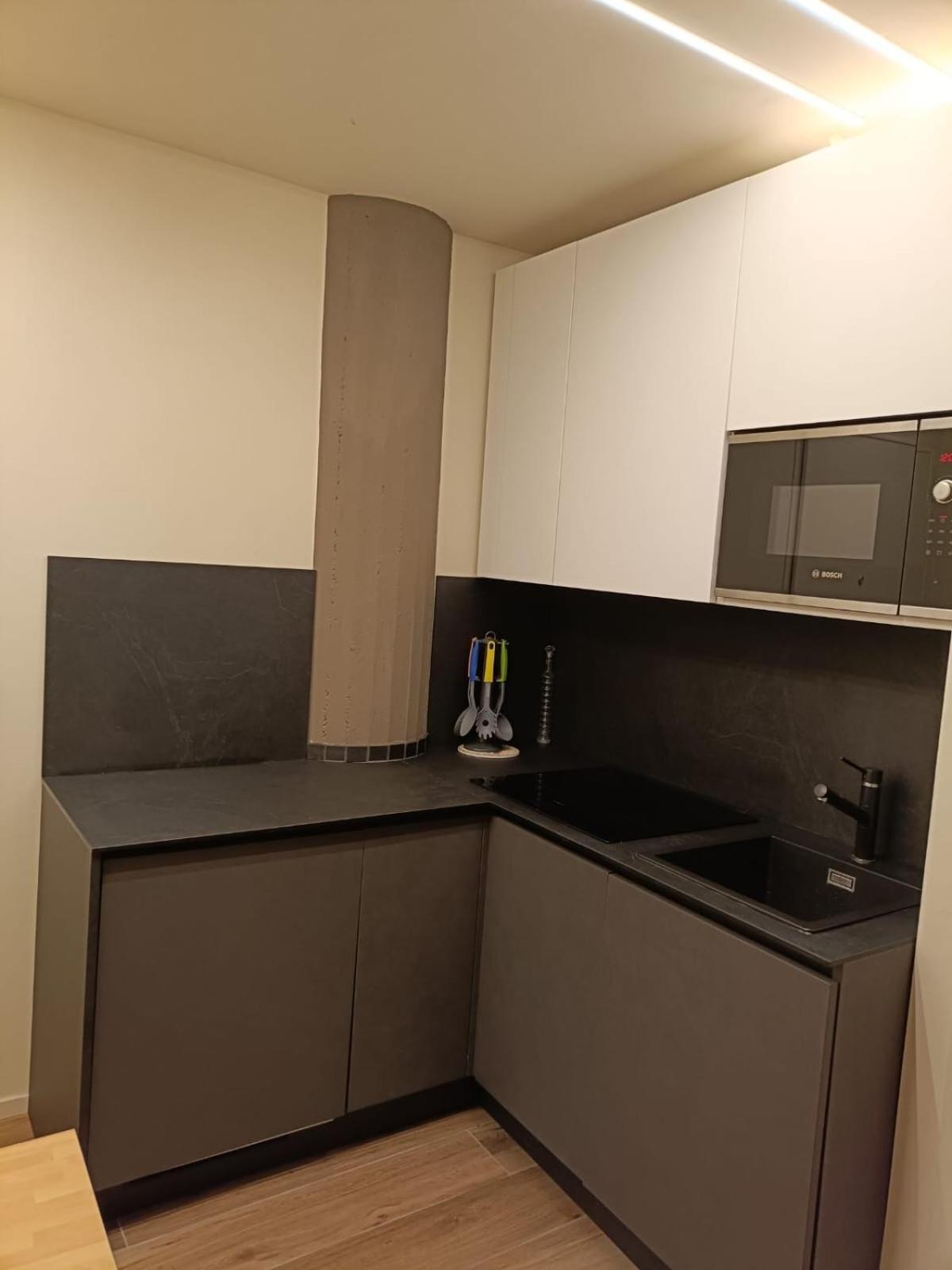 רוסולינה מארה Riviera Apartments Near The Beach + Parking מראה חיצוני תמונה